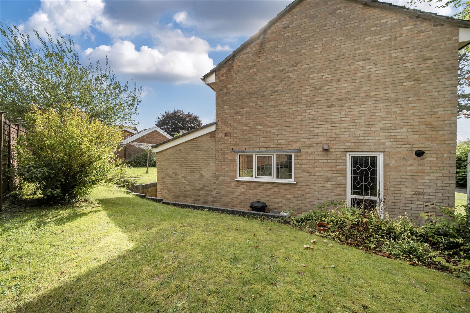 Clare Court, Loughor, Swansea, SA4 6UH